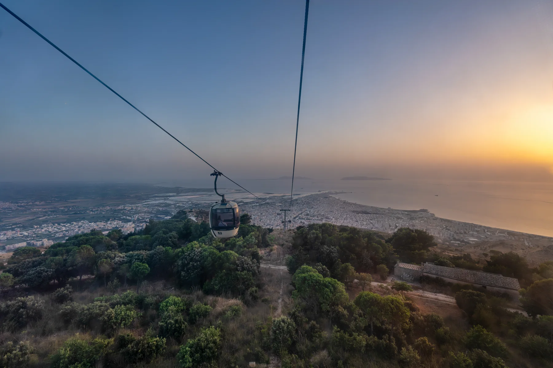 Quanto costa una vacanza a Erice: funivia, visite e budget